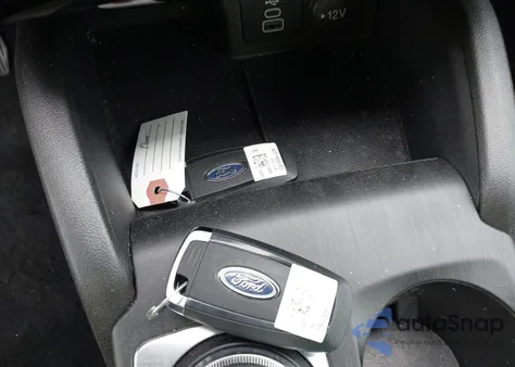 2025 Ford Escape St-Line z USA, uszkodzony, nr VIN 1FMCU0MN7SUA80802